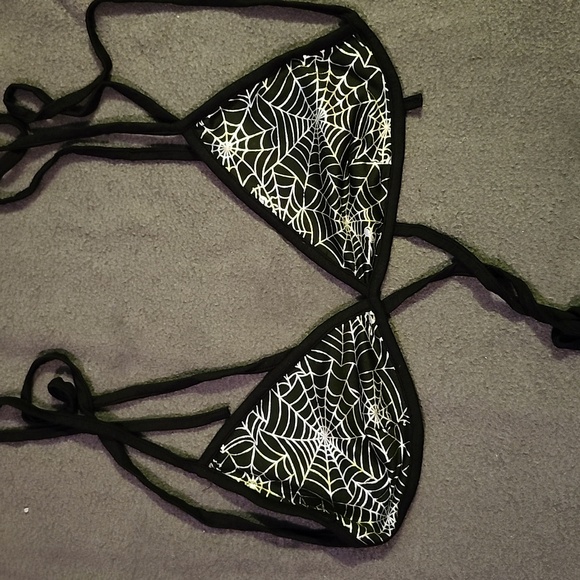 💙SPIDER WEB FESTIVAL OUTFIT SIZE LARGE - Picture 4 of 7